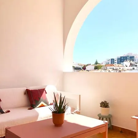 Oldtown Great Terrasse & Rooftop Apartment